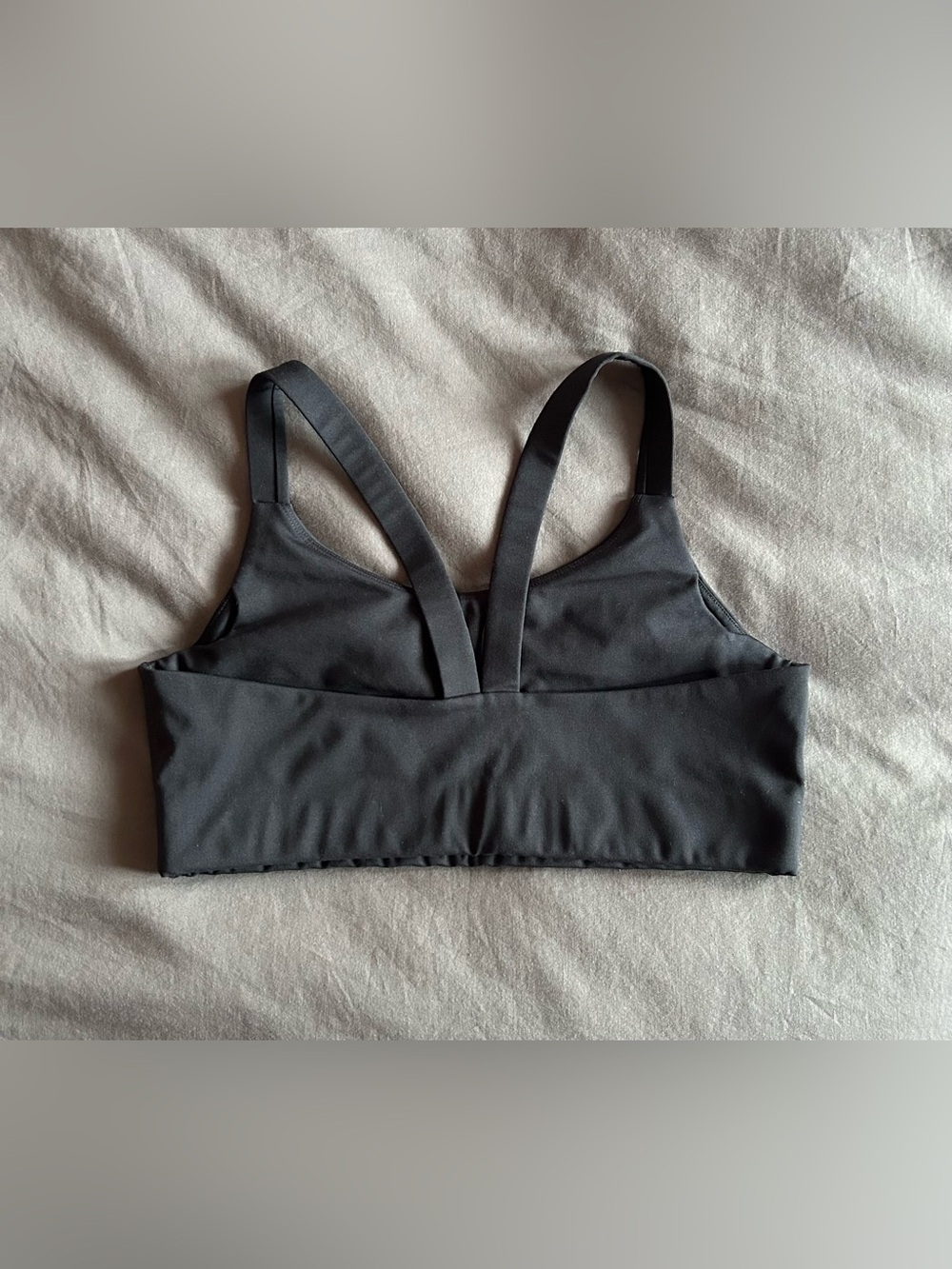 girlfriend collective Lou V-Back sports bra - Picture 2 of 6